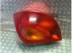 Recambio de piloto trasero derecho para ford fiesta berlina referencia OEM IAM 96FG13N004  