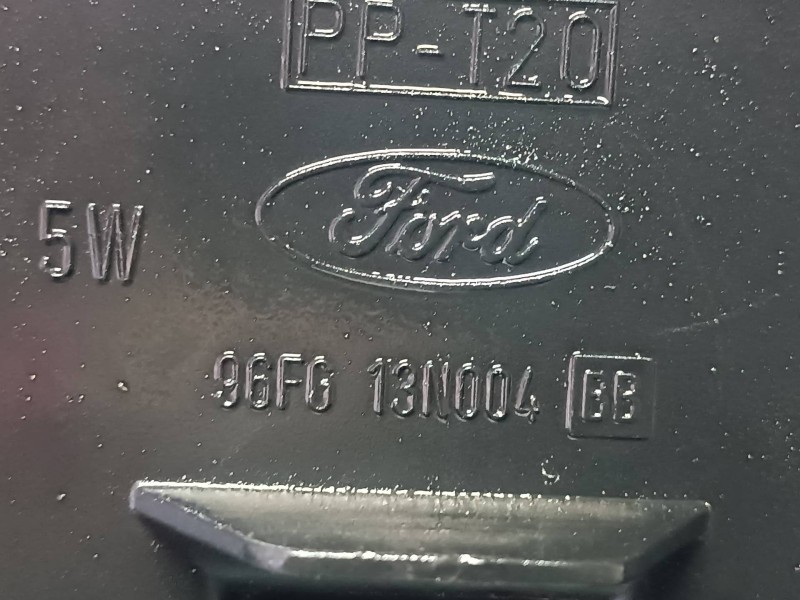 Recambio de piloto trasero derecho para ford fiesta berlina referencia OEM IAM 96FG13N004  