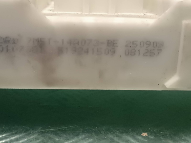 Recambio de caja reles / fusibles para ford focus lim. (cb4) referencia OEM IAM 7M5T14A073BE 97RA000001 9K74408