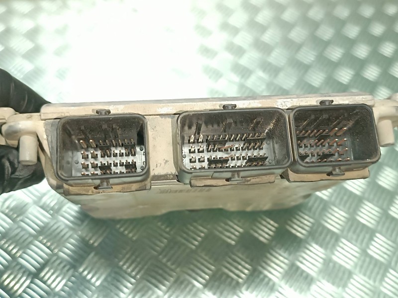 Recambio de centralita motor uce para citroen xsara picasso referencia OEM IAM 9642014980 0281010595 BOSCH