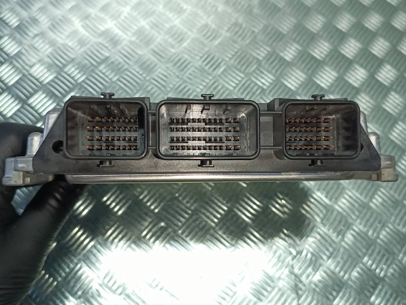 Recambio de centralita motor uce para ford focus lim. (cb4) referencia OEM IAM 8M5112A650XE 0281015242 FOMOCO