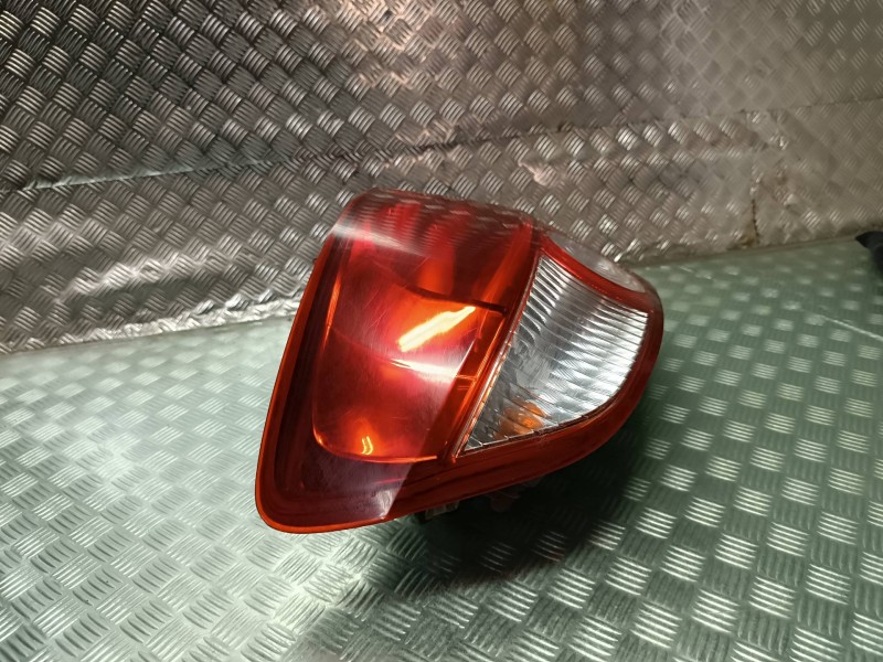 Recambio de piloto trasero izquierdo para hyundai getz (tb) referencia OEM IAM 924011CXXX  5 PINES