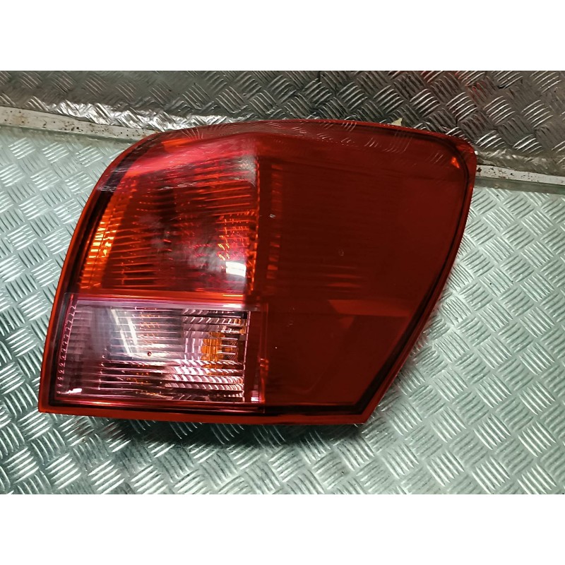 Recambio de piloto trasero derecho paragolpes para nissan qashqai (j10) referencia OEM IAM 89501369  VALEO