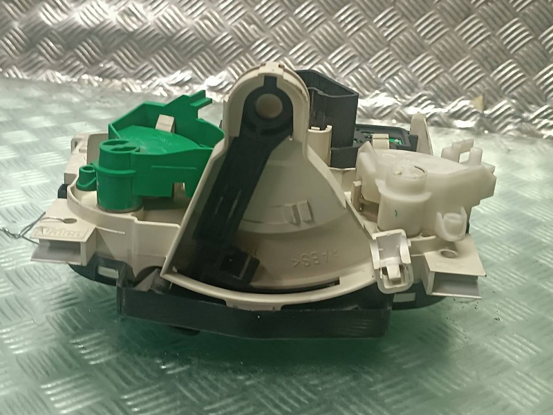 Recambio de mando calefaccion / aire acondicionado para dacia logan referencia OEM IAM 69577008 69577309 VALEO