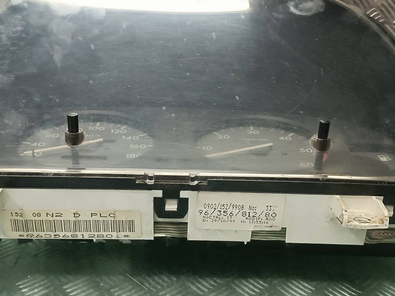 Recambio de cuadro instrumentos para citroen berlingo referencia OEM IAM 9635681280 09021529908 