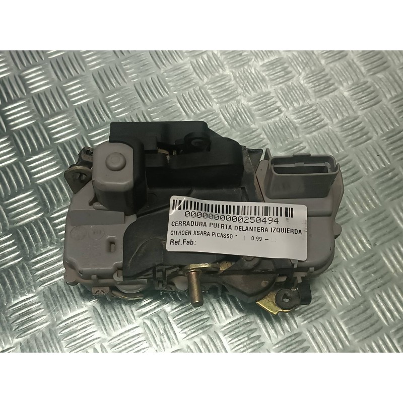Recambio de cerradura puerta delantera izquierda para citroen xsara picasso referencia OEM IAM  CONECTOR 6 PINES ELECTRICA