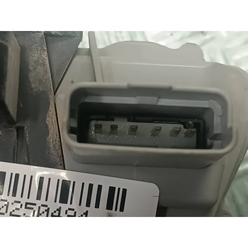 Recambio de cerradura puerta delantera izquierda para citroen xsara picasso referencia OEM IAM  CONECTOR 6 PINES ELECTRICA
