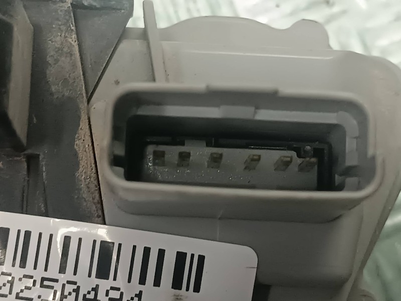 Recambio de cerradura puerta delantera izquierda para citroen xsara picasso referencia OEM IAM  CONECTOR 6 PINES ELECTRICA