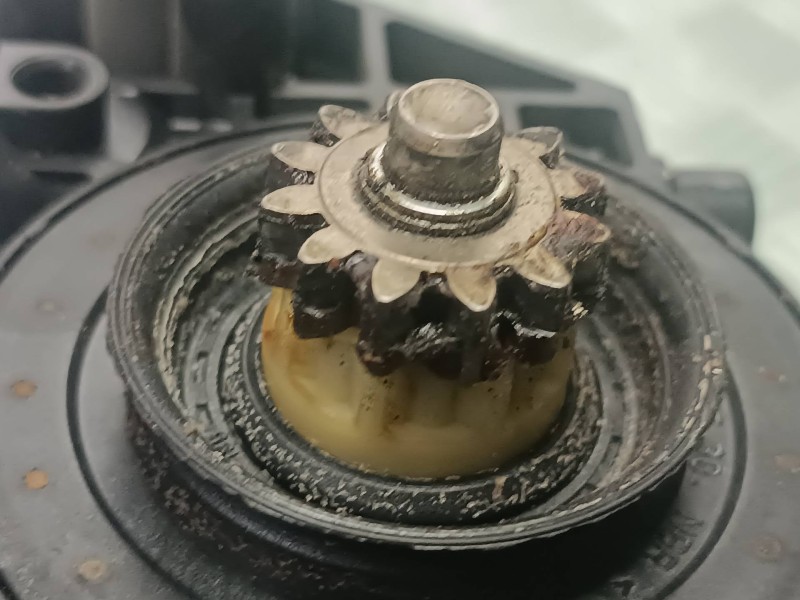 Recambio de motor elevalunas delantero derecho para ford focus lim. (cb4) referencia OEM IAM 4M5T14553 0130822216 995209102