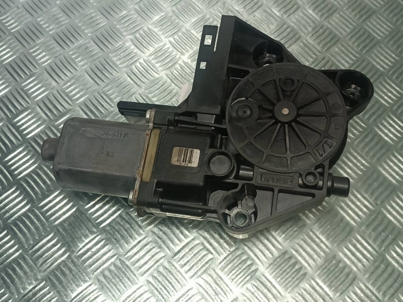 Recambio de motor elevalunas delantero derecho para ford focus lim. (cb4) referencia OEM IAM 4M5T14553 0130822216 995209102