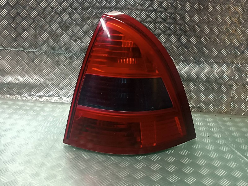 Recambio de piloto trasero derecho para citroen c5 berlina referencia OEM IAM 89036648 89034070 VALEO