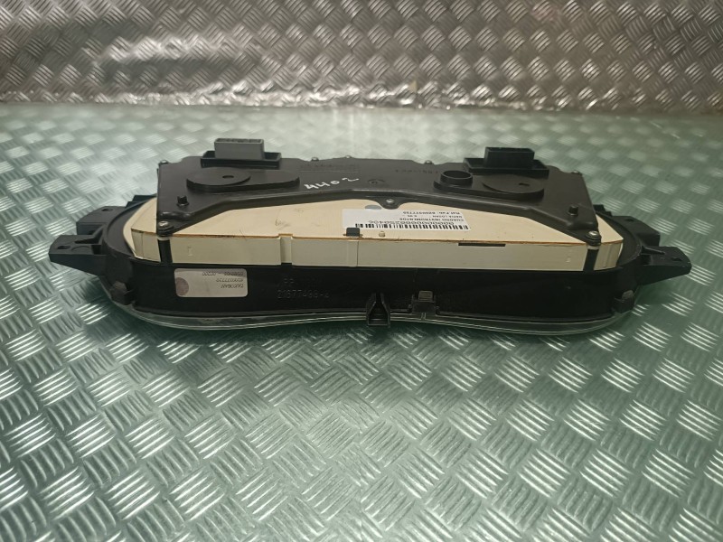 Recambio de cuadro instrumentos para dacia logan referencia OEM IAM 8200377739 216774992 