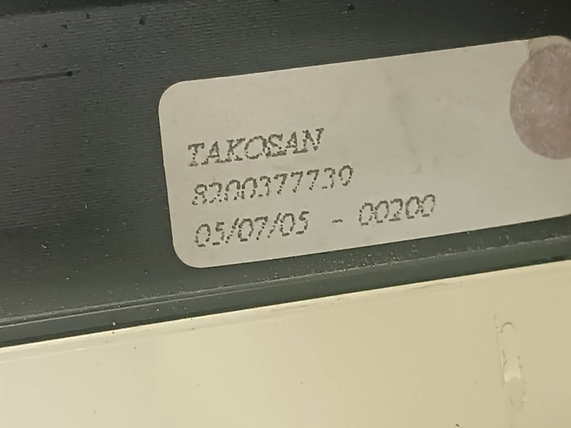 Recambio de cuadro instrumentos para dacia logan referencia OEM IAM 8200377739 216774992 