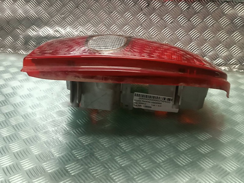 Recambio de piloto trasero izquierdo para opel corsa b referencia OEM IAM 115030B  