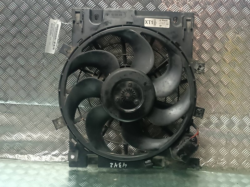 Recambio de electroventilador para opel zafira b enjoy referencia OEM IAM 13132559 130303960 BOSCH