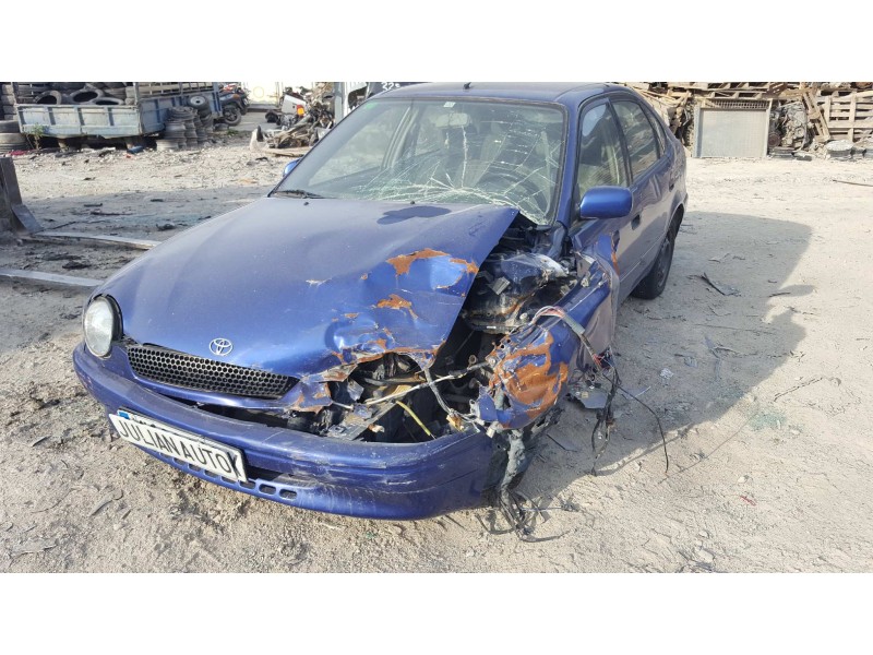 toyota corolla (e11) del año 1998