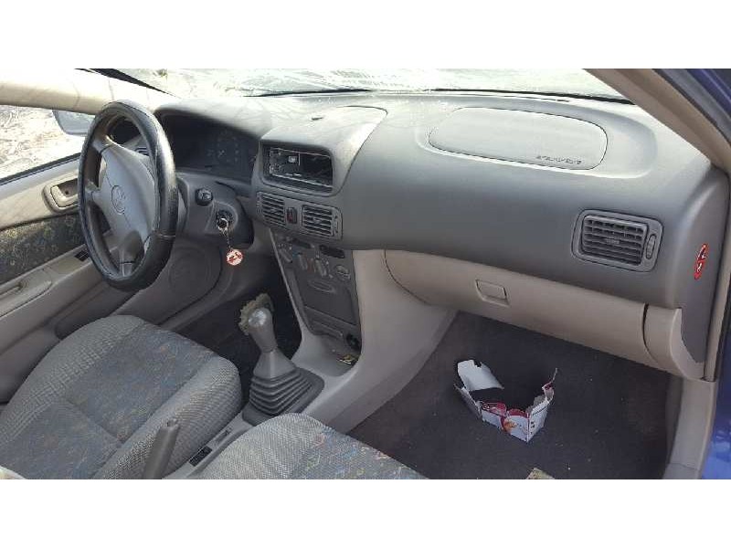 toyota corolla (e11) del año 1998