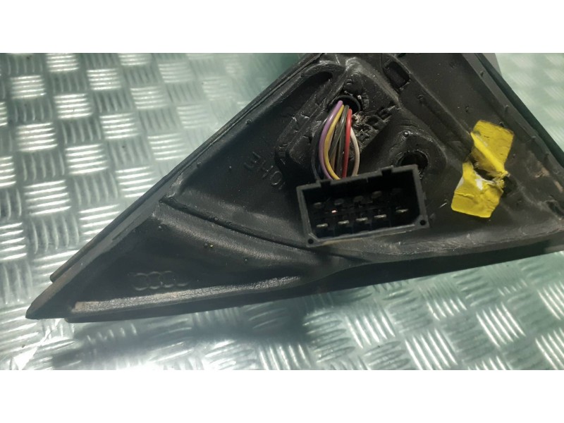 Recambio de retrovisor izquierdo para audi a6 berlina (4b2) referencia OEM IAM 3229501 010593 ELECTRICO
