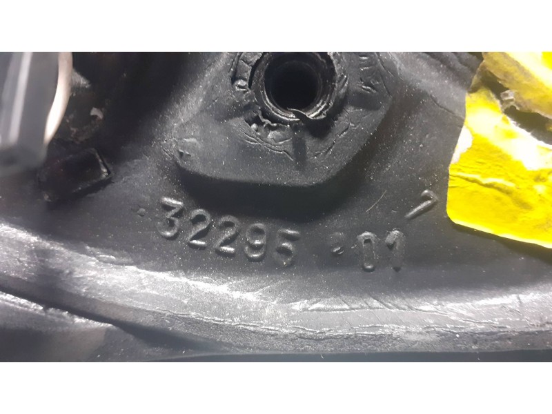 Recambio de retrovisor izquierdo para audi a6 berlina (4b2) referencia OEM IAM 3229501 010593 ELECTRICO