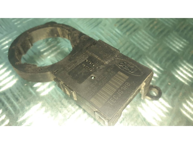 Recambio de conmutador de arranque para ford fiesta berlina referencia OEM IAM 98AP15607AB  4 PINES