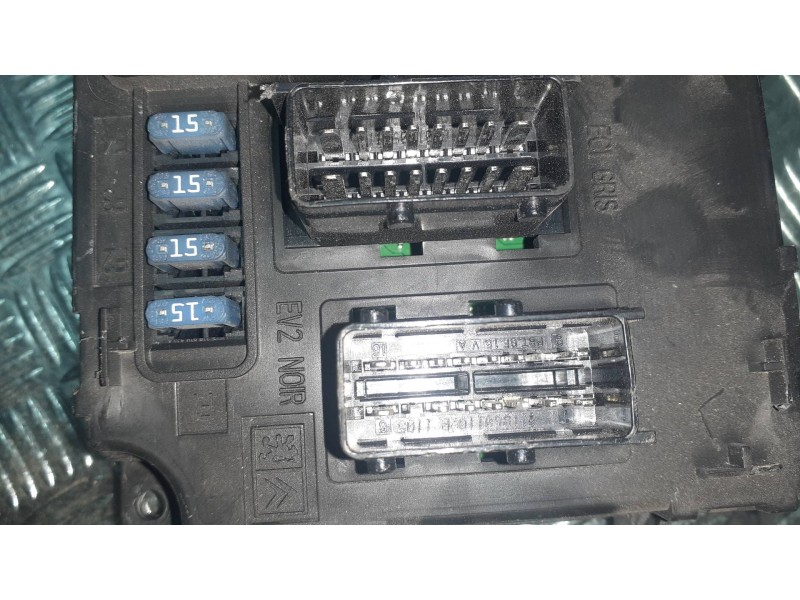 Recambio de caja reles / fusibles para peugeot 407 referencia OEM IAM S120017003I  BSC A02 00