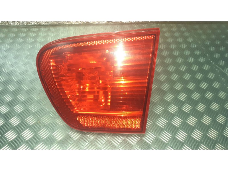 Recambio de piloto trasero derecho interior para seat ibiza referencia OEM IAM   CONECTOR 2 PINES