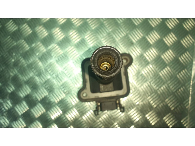 Recambio de bobina encendido para audi a6 berlina (4b2) referencia OEM IAM 058905105 0040100013 CONECTOR 3 PINES