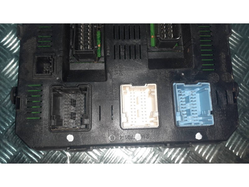 Recambio de caja reles / fusibles para citroen c5 berlina referencia OEM IAM 9663510280 F02429202 PSI2004