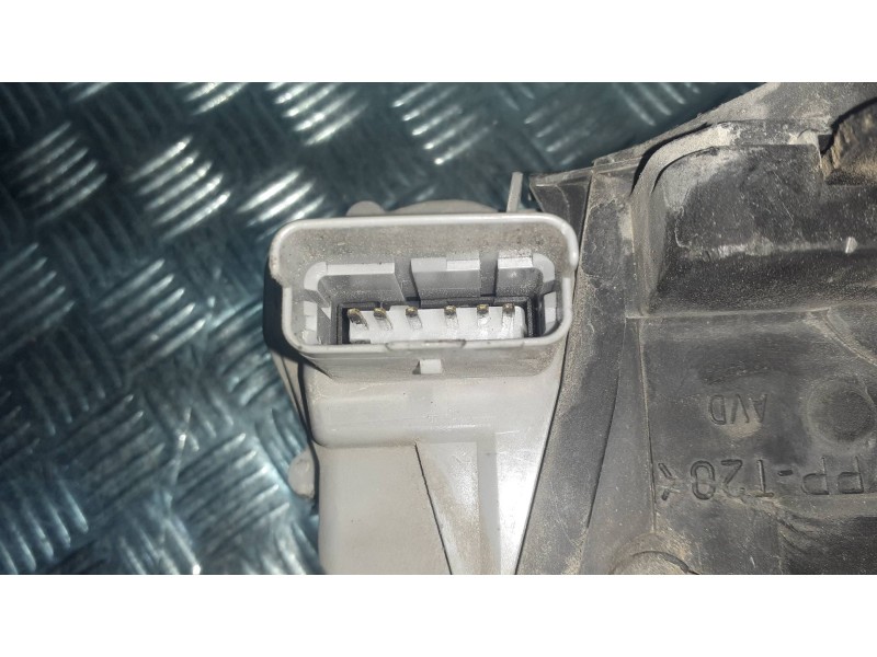 Recambio de cerradura puerta delantera derecha para citroen xsara picasso referencia OEM IAM 6192W  6 PINES