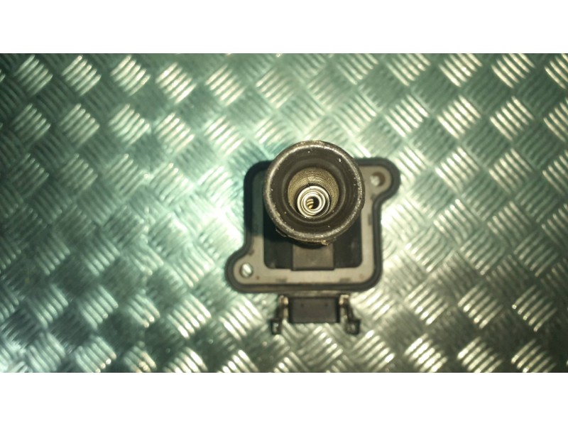 Recambio de bobina encendido para audi a6 berlina (4b2) referencia OEM IAM 058905105 0040100013 CONECTOR 3 PINES