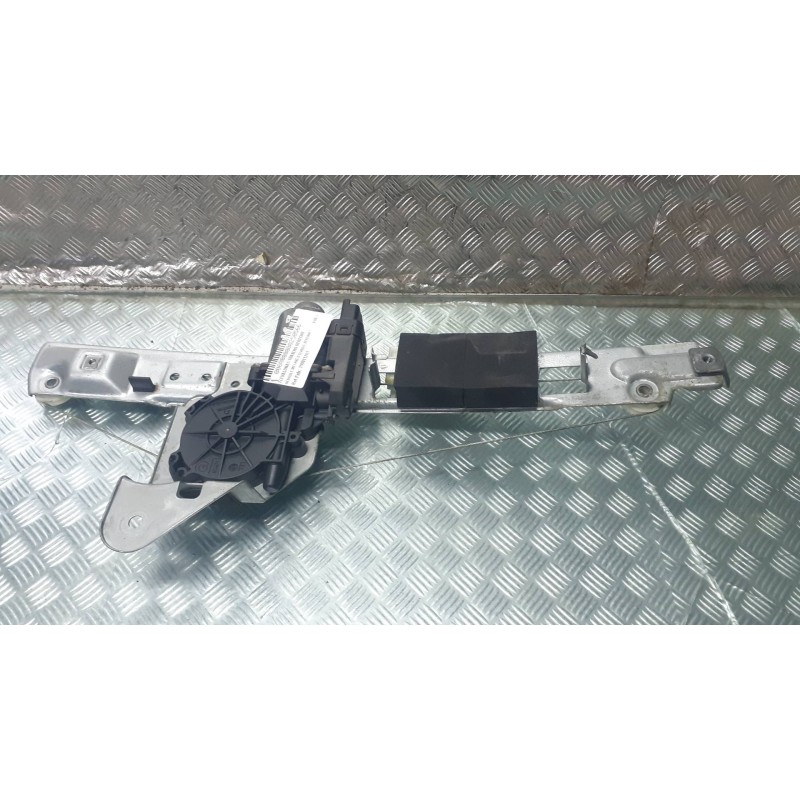 Recambio de elevalunas trasero derecho para renault megane ii classic berlina referencia OEM IAM 190011781  ELECTRICO