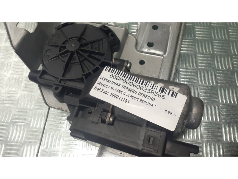 Recambio de elevalunas trasero derecho para renault megane ii classic berlina referencia OEM IAM 190011781  ELECTRICO