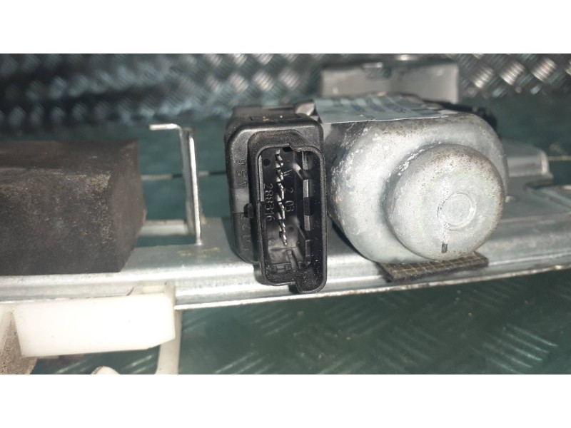 Recambio de elevalunas trasero derecho para renault megane ii classic berlina referencia OEM IAM 190011781  ELECTRICO