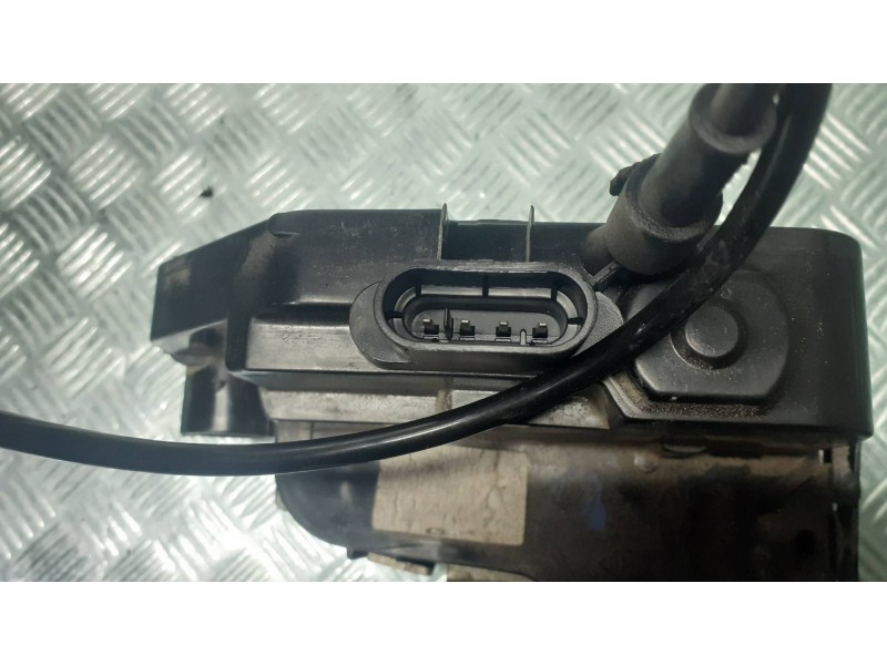 Recambio de cerradura puerta delantera derecha para renault megane ii classic berlina referencia OEM IAM   ELECTRICA