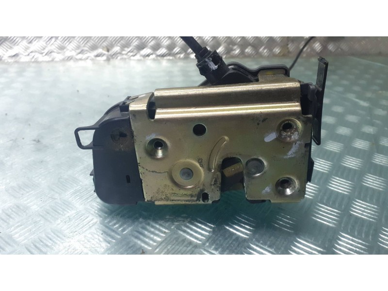 Recambio de cerradura puerta trasera derecha para renault megane ii classic berlina referencia OEM IAM   ELECTRICA