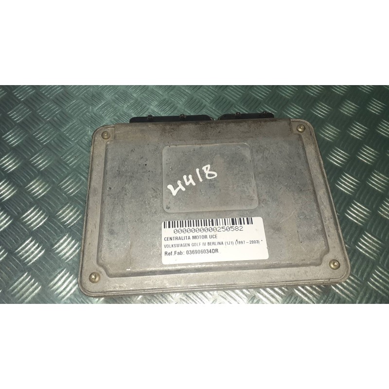 Recambio de centralita motor uce para volkswagen golf iv berlina (1j1) referencia OEM IAM 036906034DR 3CV05ET8C MAGNETI MARELLI