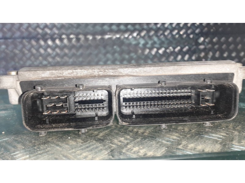 Recambio de centralita motor uce para volkswagen golf iv berlina (1j1) referencia OEM IAM 036906034DR 3CV05ET8C MAGNETI MARELLI