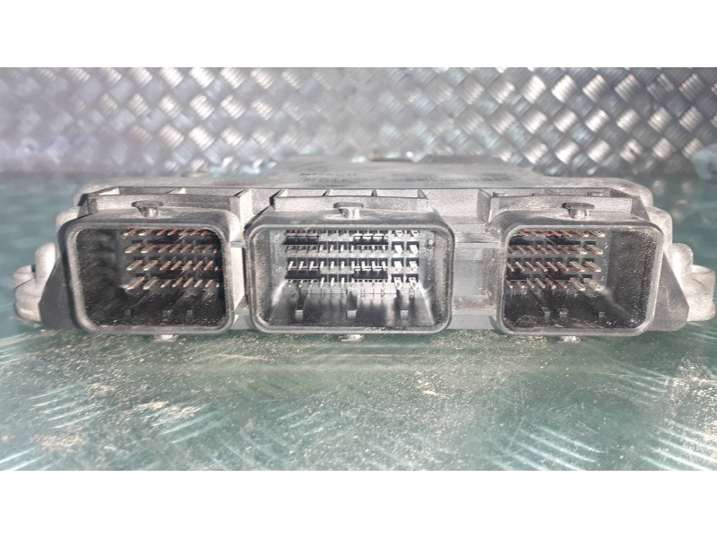 Recambio de centralita motor uce para renault megane ii classic berlina referencia OEM IAM 0281011549 8200310863 BOSCH