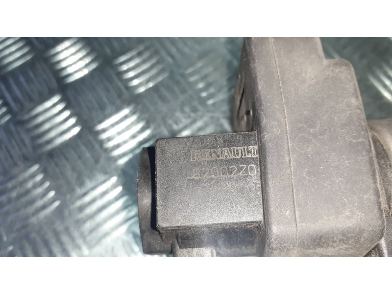 Recambio de valvula aire adicional para renault megane ii classic berlina referencia OEM IAM 82002704 721903 