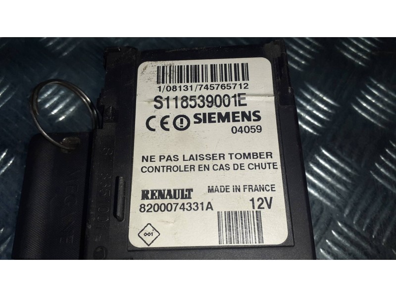 Recambio de conmutador de arranque para renault megane ii classic berlina referencia OEM IAM S118539001E S118651001 SIEMENS