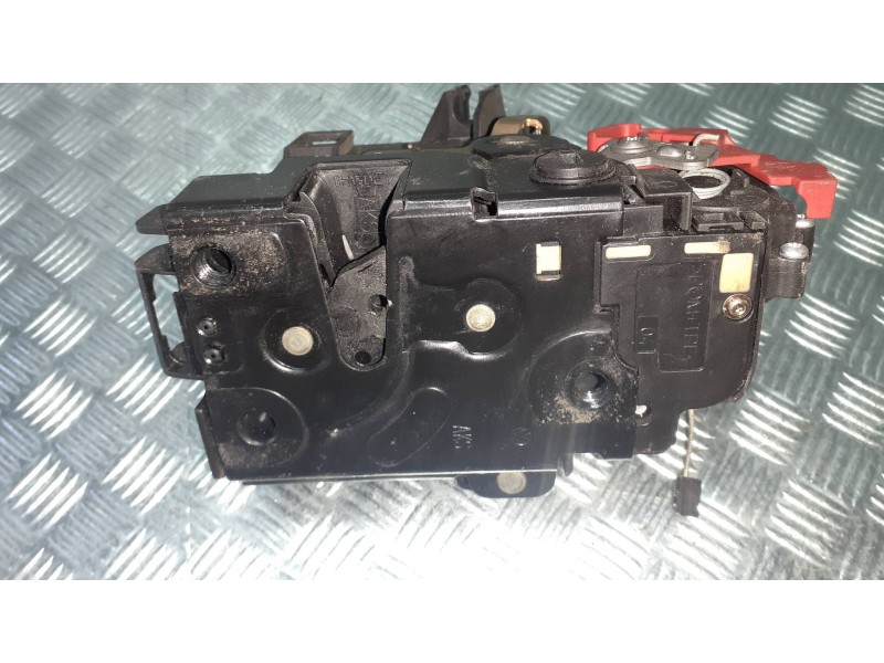 Recambio de cerradura puerta trasera izquierda para volkswagen golf v berlina (1k1) gt sport referencia OEM IAM 7L0839016  