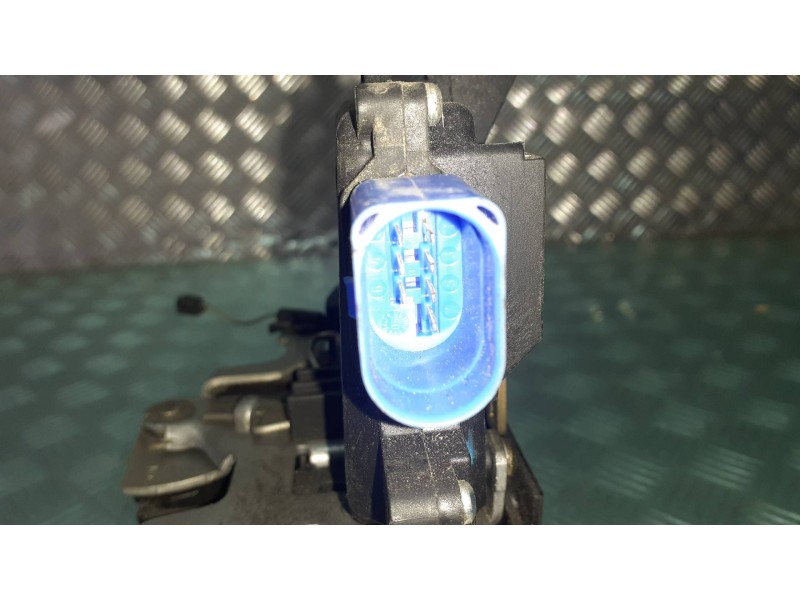 Recambio de cerradura puerta trasera izquierda para volkswagen golf v berlina (1k1) gt sport referencia OEM IAM 7L0839016  