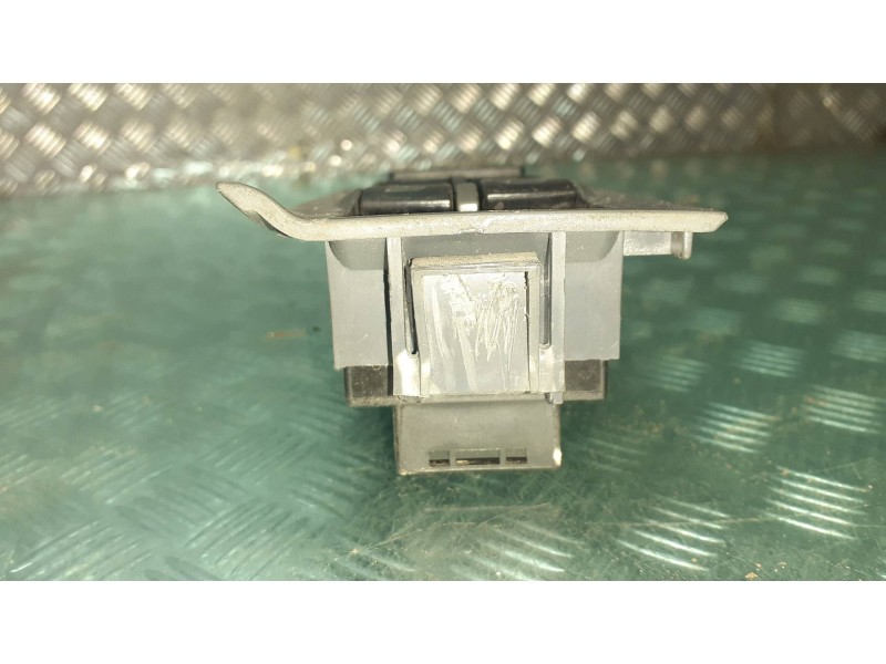 Recambio de mando elevalunas delantero izquierdo para audi a6 berlina (4b2) referencia OEM IAM 4B0959851  