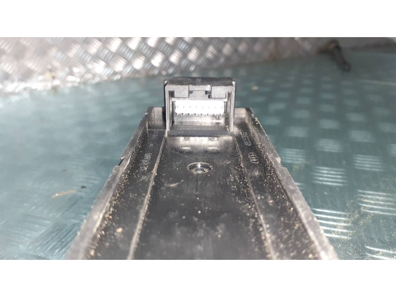 Recambio de mando elevalunas delantero izquierdo para audi a6 berlina (4b2) referencia OEM IAM 4B0959851  