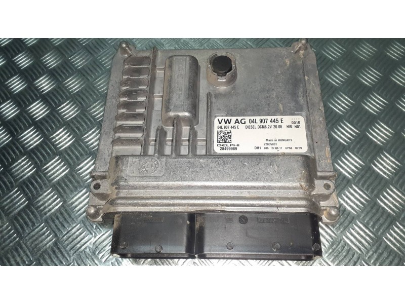 Recambio de centralita motor uce para volkswagen golf vii lim. referencia OEM IAM 04L907445E  