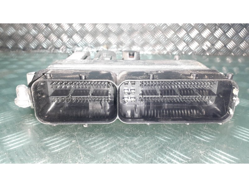 Recambio de centralita motor uce para volkswagen golf vii lim. referencia OEM IAM 04L907445E  