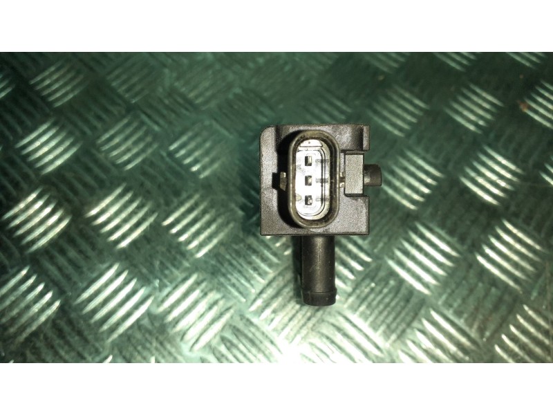 Recambio de sensor presion para volkswagen golf vii lim. referencia OEM IAM 04L906051F  