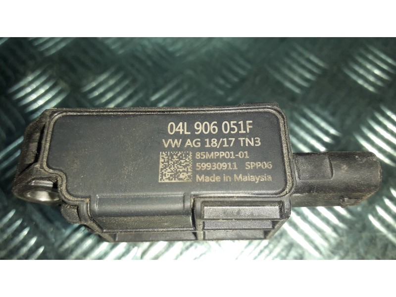 Recambio de sensor presion para volkswagen golf vii lim. referencia OEM IAM 04L906051F  