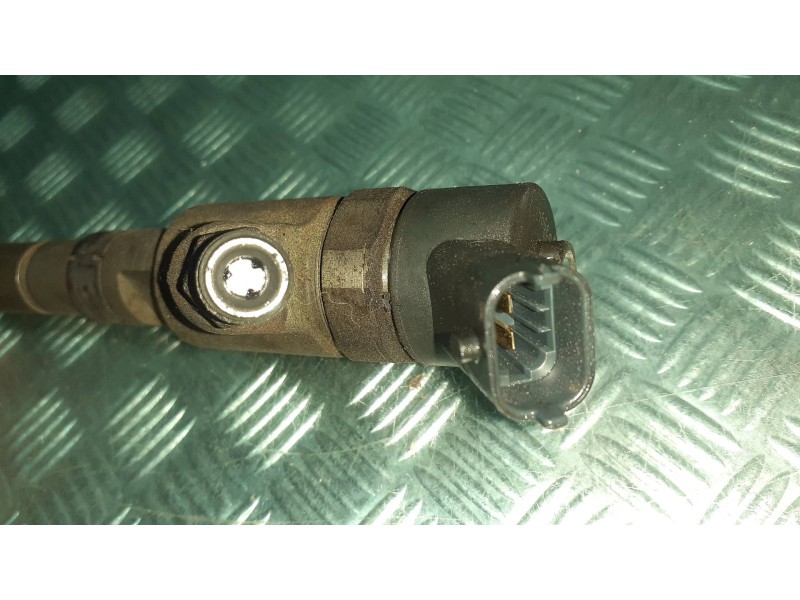 Recambio de inyector para citroen xsara picasso 2.0 hdi sx referencia OEM IAM 0445110076 9653594280 BOSCH