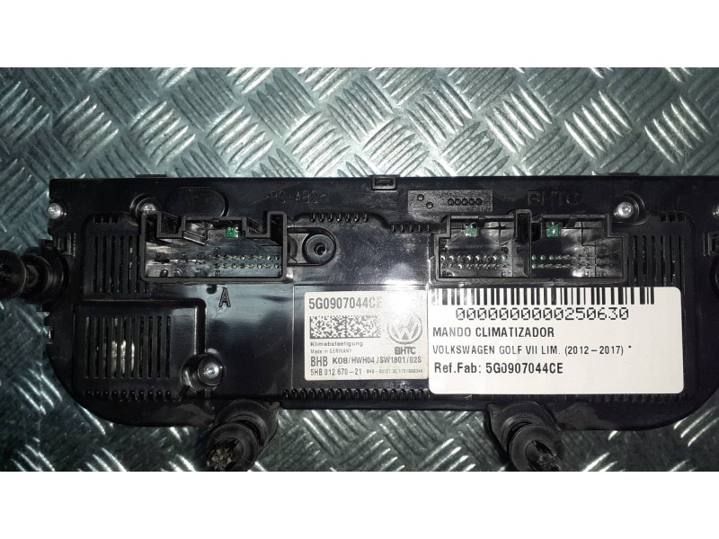 Recambio de mando climatizador para volkswagen golf vii lim. referencia OEM IAM 5G0907044CE 5HB01267021 